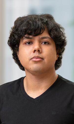 Headshot of Jorge Duarte